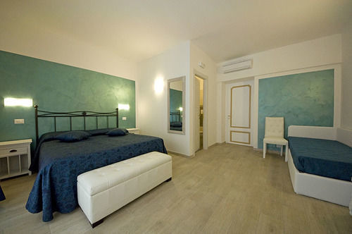Atlantis Affittacamere 3*